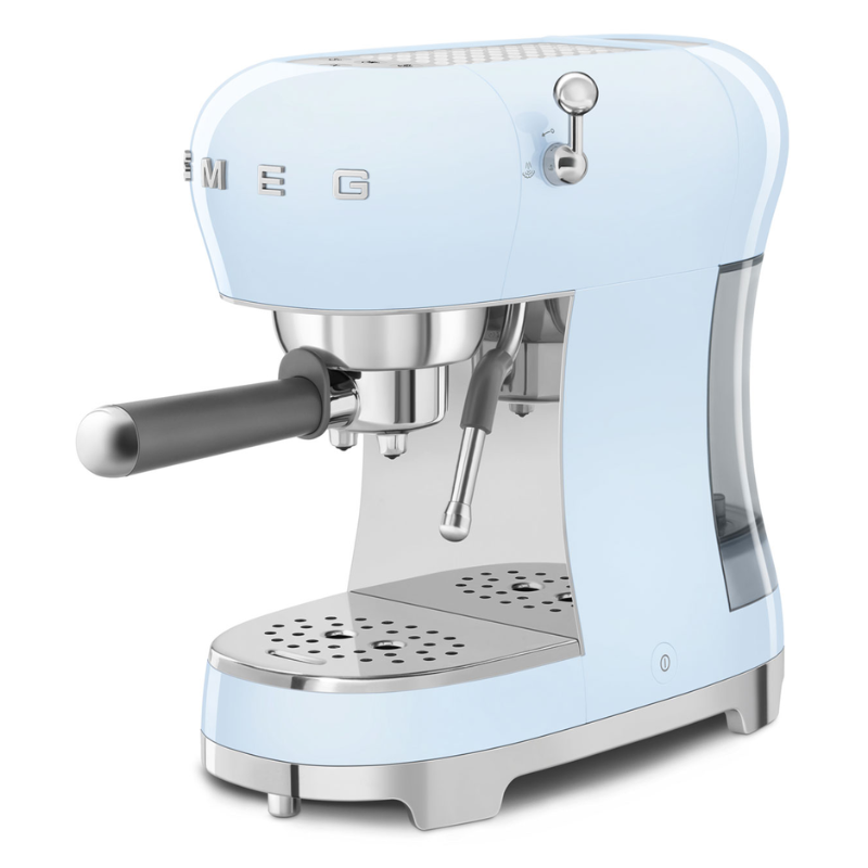 מכונת קפה אספרסו ידנית SMEG ECF02PBEU כחול פסטל, סגנון שנות החמישים, עם מערכת חימום תרמובלוק