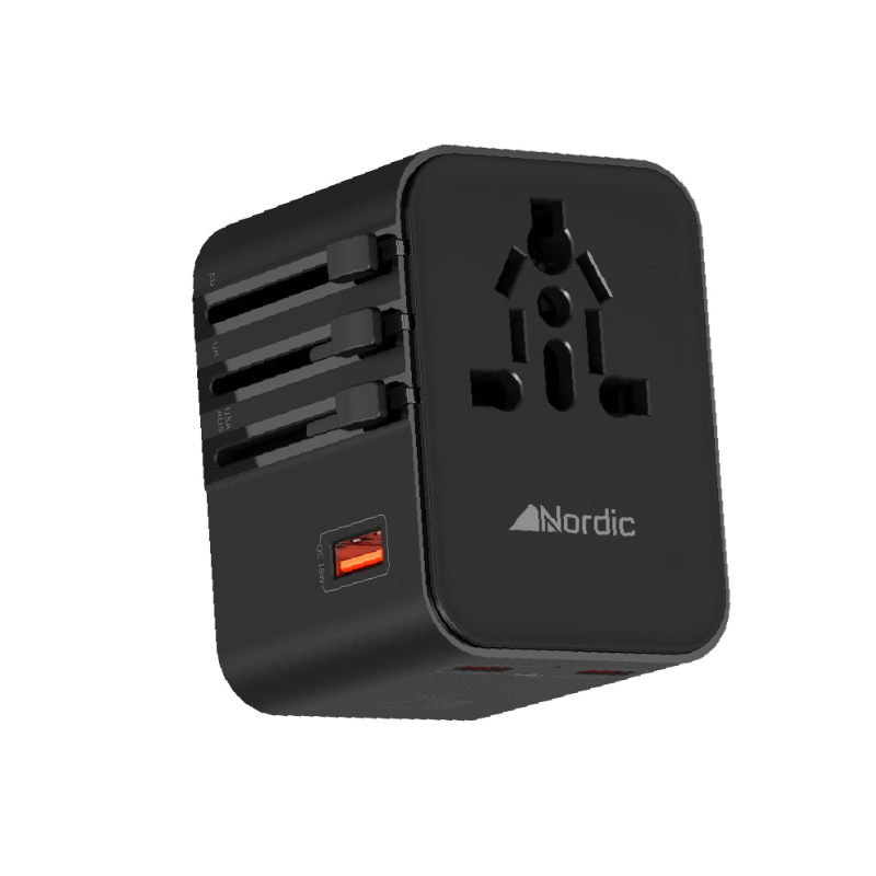 שקע עולמי NORDIC GaN 25W עם 3 יציאות USB – מטען חכם לכל המדינות בעולם